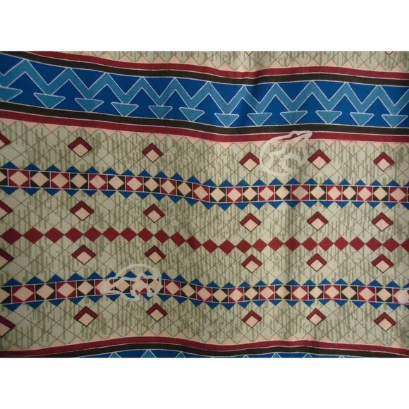 Wrangler Western Wear For Women Multicolored Aztec Print Button Up Shirt Medium - Picture 3 of 8